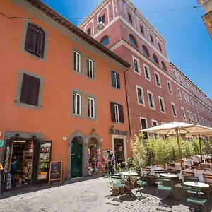 3* Pensión Piccolo Trevi